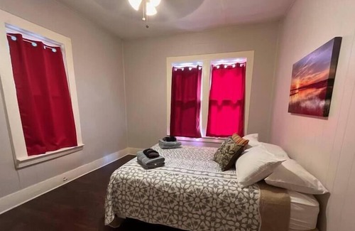 New Pathways Condo | Vance 4 quaint 1 bedroom apartment near Med dist
