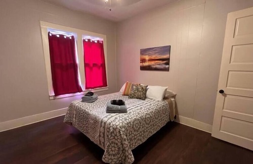 New Pathways Condo | Vance 4 quaint 1 bedroom apartment near Med dist