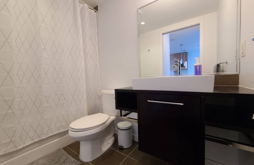 Crosstown Condo | Vancouver Downtown Core Living