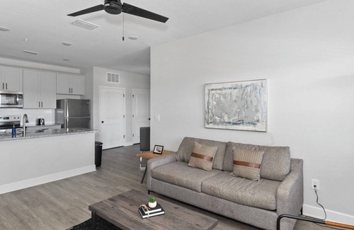 Newberry Apartment | Vanguard 1BD 13 - One Bedroom Apartment, Sleeps 2