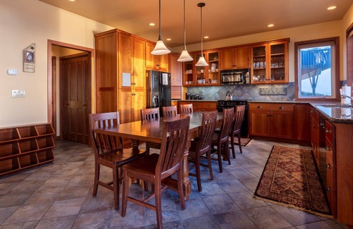 South Beach House | Vanishing Sands, Sleeps 4, Pet Friendly, Hot Tub, Oceanfront, Beach Access, WiFi, BBQ