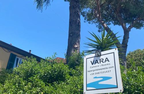 Vezzano Ligure Hotel | Vara Self Check in Private Parking