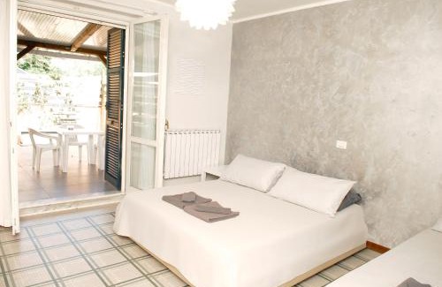 Vezzano Ligure Hotel | Vara Self Check in Private Parking