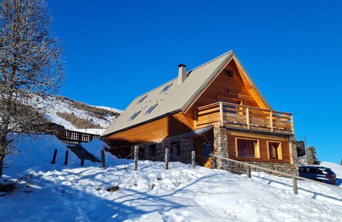 Les Claux Ski Chalet | VARS LES CLAUX - LOWER CHALET 45m² ON THE SLOPES