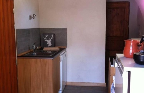 Vars Apartment | Vars Sainte Catherine: The charm of an apartment in an old house
