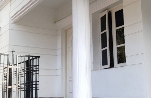 Gokulam Apartment | VARSHA ENCLAVE WHITE HOUSE