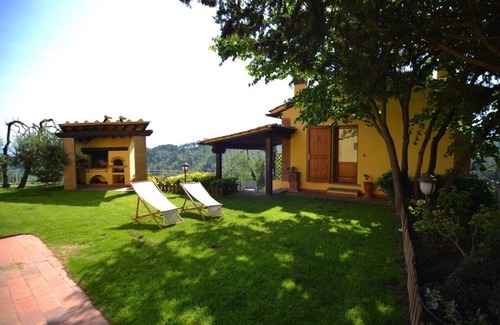 Lastra a Signa Apartment | Vasari Apartment