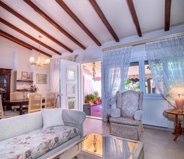 Volos City Centre House | Vasiliki's cottage - Alykes Volos
