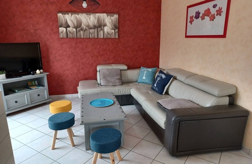 Plouneour-Trez House | Vaste Maison sur Jardin Entièrement Clos