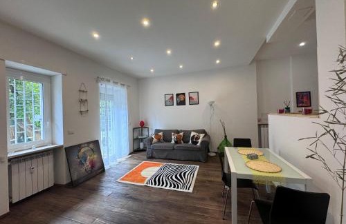 Quartiere XIII Aurelio Apartment | Vatican Garden Oasi