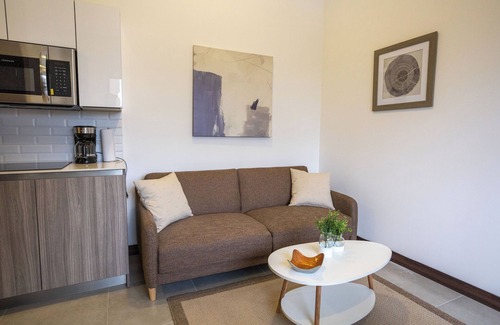 Zona 13 Apartment | Vatter 6003 -Elemento. A digital nomad's paradise, 5 min away from the airport.