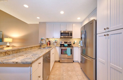 Butler Beach Condo | VDP 59 - Relax and enjoy your vacation in this Gold-rated condo overlooking the pool.