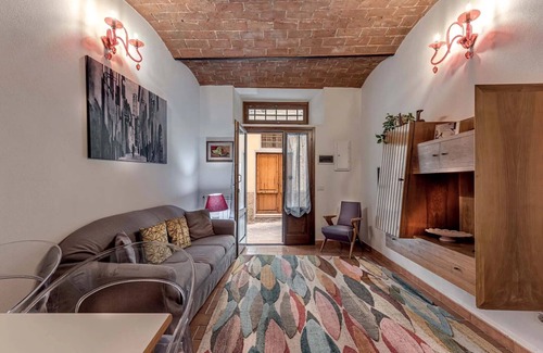 Scarlino House | Vedetta Townhouse