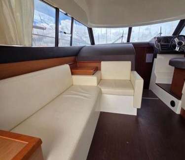 Les Sables d'Olonne Boat Rental | Vedette KEFI Prestige 350 Fly