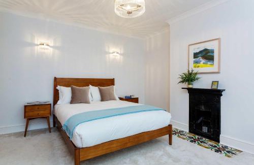 Wimbledon Apartment | Veeve - Village Beauty