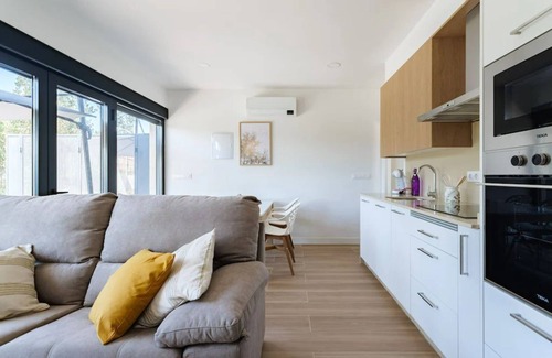 Poio Apartment | Veiga da Fraga Apartments (B) 5 minutes from the beach by car!