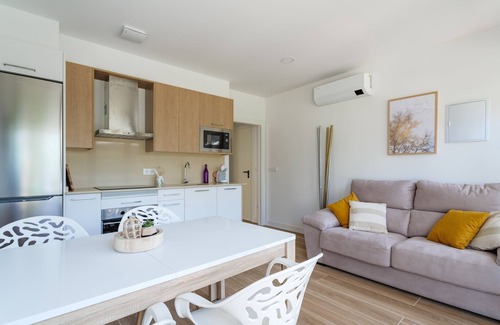 Poio Apartment | Veiga da Fraga Apartments (B) 5 minutes from the beach by car!