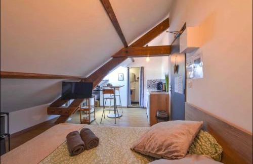 Saint-Nazaire Apartment | Velours 4 & Jacuzzi