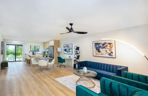 East Naples House | Velvet Bloom unique location 3mil to Downtown
