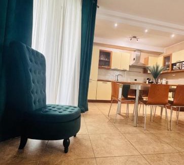 Bergamo Apartment | Velvet Stay -CHARMING APARTMENT IN BERGAMO