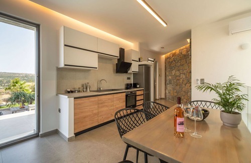 Apokoronas Villa | Venetian Villa- Scenic vacation villa in Crete