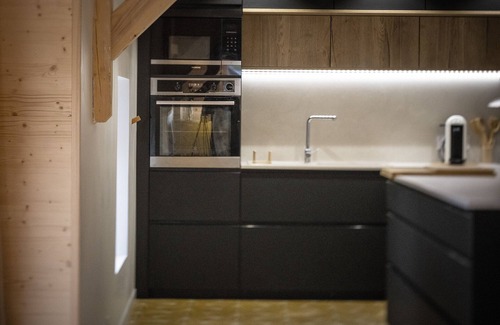 Montmin House | Venez Chez Vous Mountain View