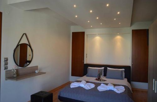 Chrisi Akti Apartment | Venia's House