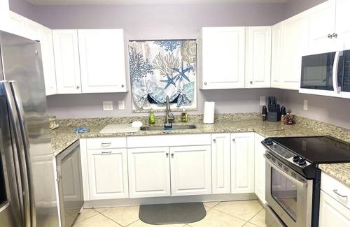 South Venice House | "Venice Oasis: Beach-Ready Retreat!"