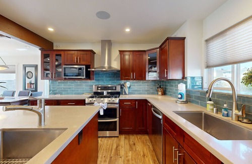 Pierpont Bay House | Ventura Beach craftsman home with stunning primary suite - 80 steps to the beach