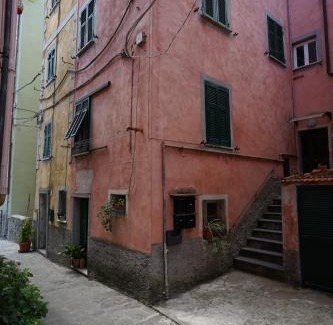 Fezzano Apartment | Venus and the Sea