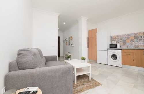 Chiclana de la Frontera House | VERANO EN CHICLANA - Charming apartment in the center - Free Wi-Fi