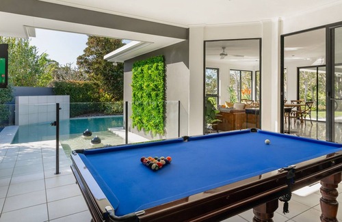 Twin Waters House | Verde House l Twin Waters Luxe Villa