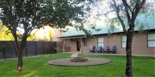 Cottonwood House | Verde Valley Ranch Retreat - 4BR Guest House by Sedona & Jerome