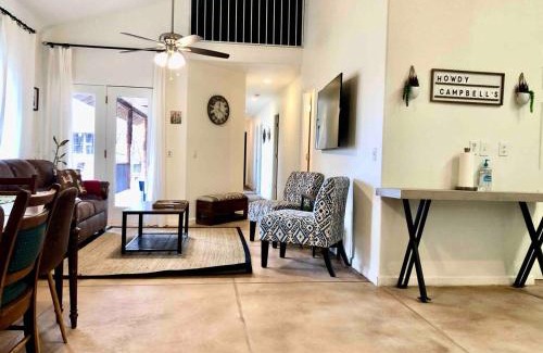 Cottonwood House | Verde Valley Ranch Retreat - 4BR Guest House by Sedona & Jerome