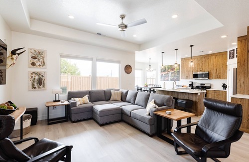 Apple Valley House | Vermillion Villa | A Desert Escape