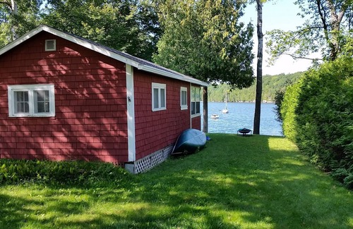 North Ferrisburgh Cottage | Vermont Lake Champlain Cottage - 30 minutes from Burlington or Middlebury