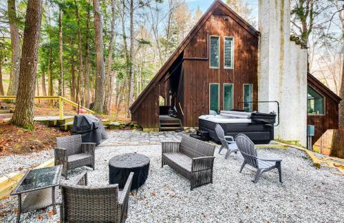 Plymouth House | Vermont Mountain Retreat The Antler House