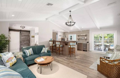 Central Beach House | Vero Beach lifestyle steps to town and beach.