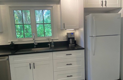 Vero Beach House | Vero Oasis! Come hide away in this charming home.