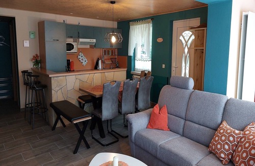 Lichtenhain Apartment | Verspielter sächsischer Rückzugsort