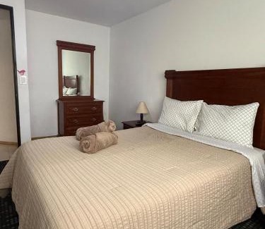Doctores Apartment | Vertiz apartment-hot tub - wifi- HiveNB
