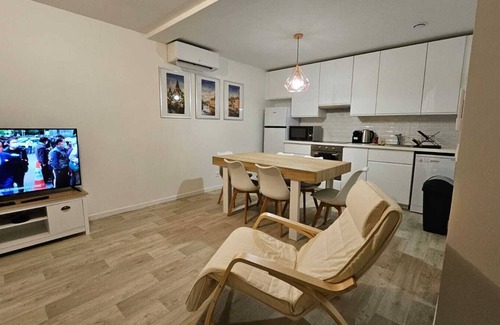 Montreuil Apartment | Very beautiful 2-room apartment, fully renovated
