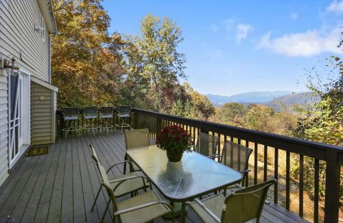 Skyland House | Very Close To Dt & Biltmore, Fire Pit, View