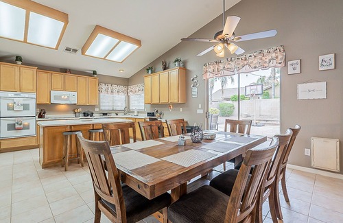 Sierra Verde at Arrowhead Ranch House | Very Large 5br, Arrowhead Ranch, Games, Quiet, Relaxing
