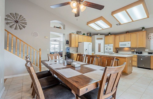 Sierra Verde at Arrowhead Ranch House | Very Large 5br, Arrowhead Ranch, Games, Quiet, Relaxing
