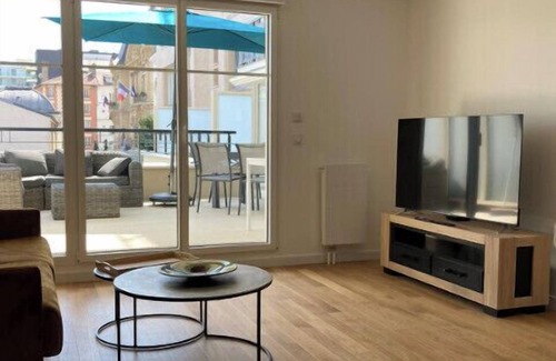 Suresnes Apartment | Very nice and quiet 42 m² in Suresnes with parking