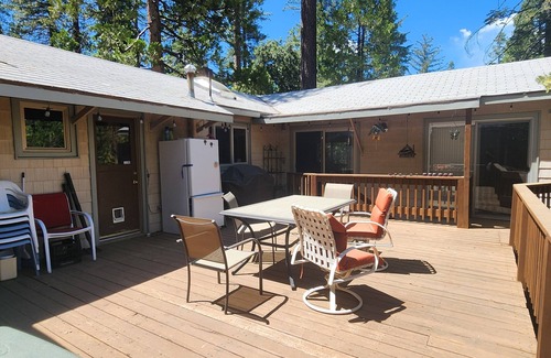 Twain Harte House | Very Nice home walking distance to downtown restaurants and activities