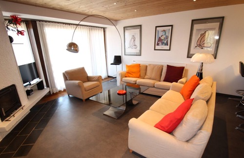 Anzere Apartment | Very nice renovated 3-room flat (max 8 pers.), near the cable car with view on the Valaisan Alps. Sh