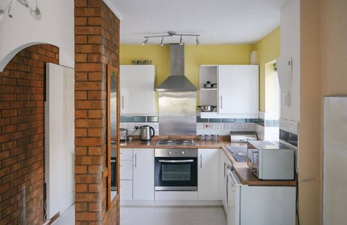 Forsbrook House | Very Peaceful Semi Detached Home Stoke on Trent