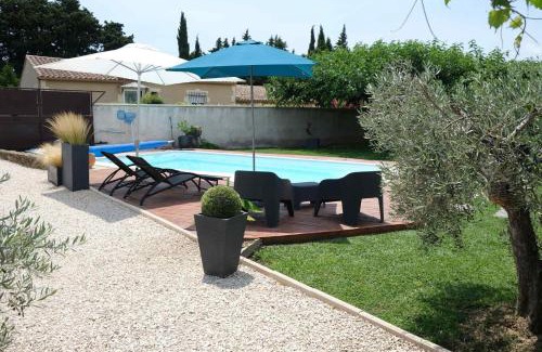 Mouries House | very pleasant house with swimming pool in mouriès, near Les baux de provence in the alpilles – 6 people